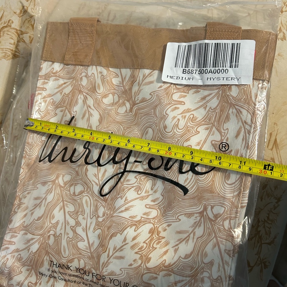 Thirty-One Beige and White Meduium Tote Bag